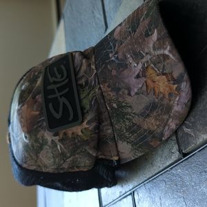 She Outdoors Camouflage Hat